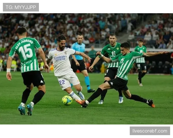 贝蒂斯布拉沃神勇 关键扑救确保球队不败战绩